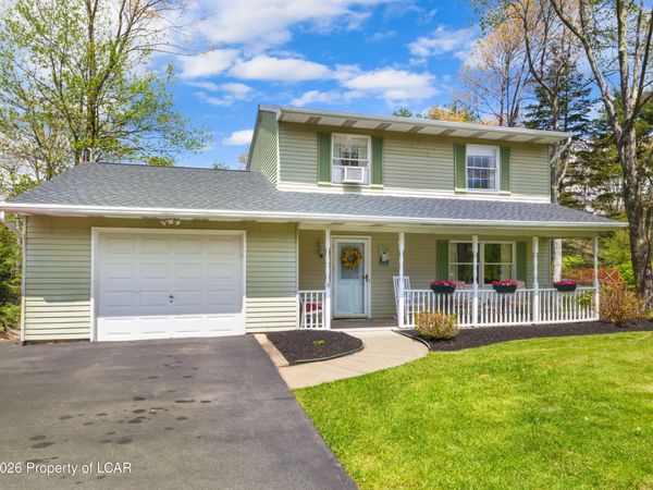 31 Yorktown Road, Mountain Top, PA 18707