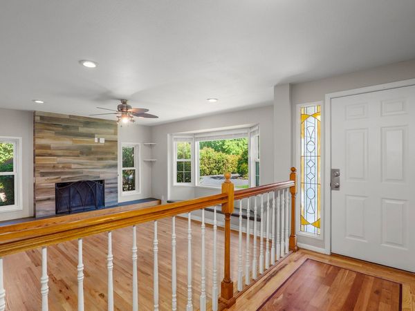 1089 Brookdale Avenue, Medford, OR 97504
