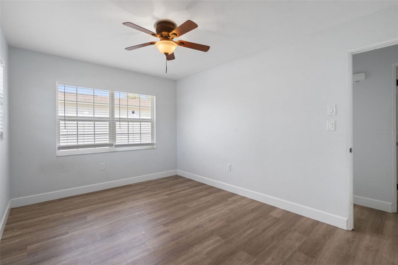 5690 6th Street S, Saint Petersburg, FL 33705 Photo