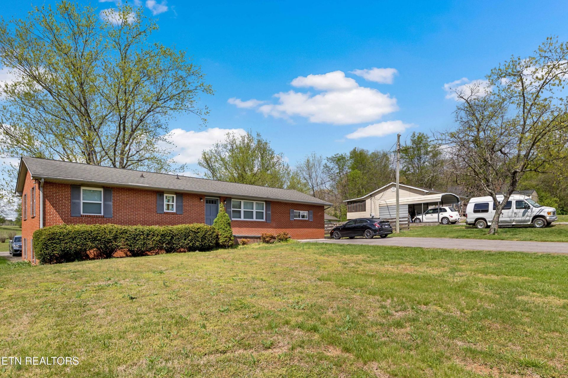 6301 Strawberry Plains Pike, Knoxville, TN 37914 Main Photo