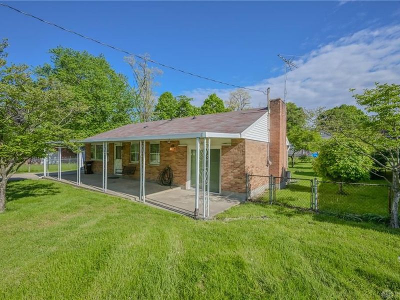 2011 Harding Avenue, Harrison Township, OH 45414 Photo 2