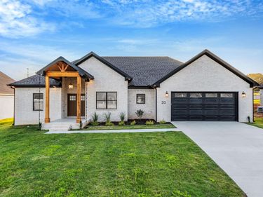 20 Albion CT., Cabot, AR 72023