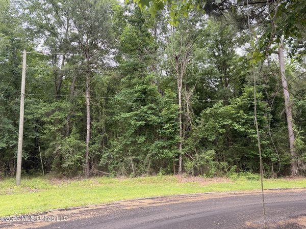 Claudette Ln , McComb, MS 39648