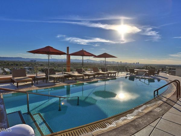 2211 E CAMELBACK Road, Unit 604, Phoenix, AZ 85016