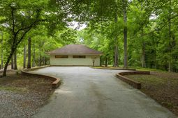 150 Four Foxes Lane  photo 4