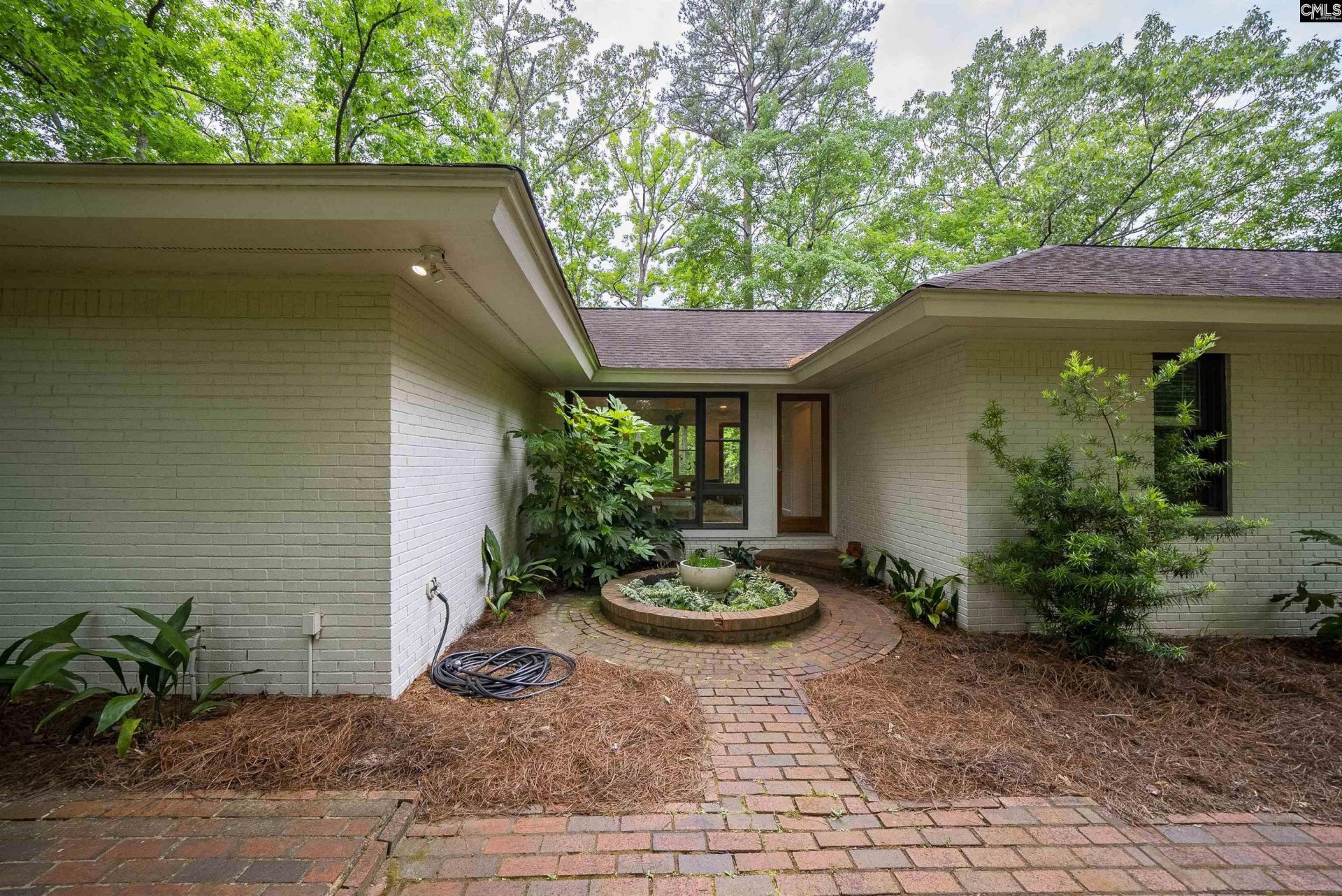 150 Four Foxes Lane  Photo 4
