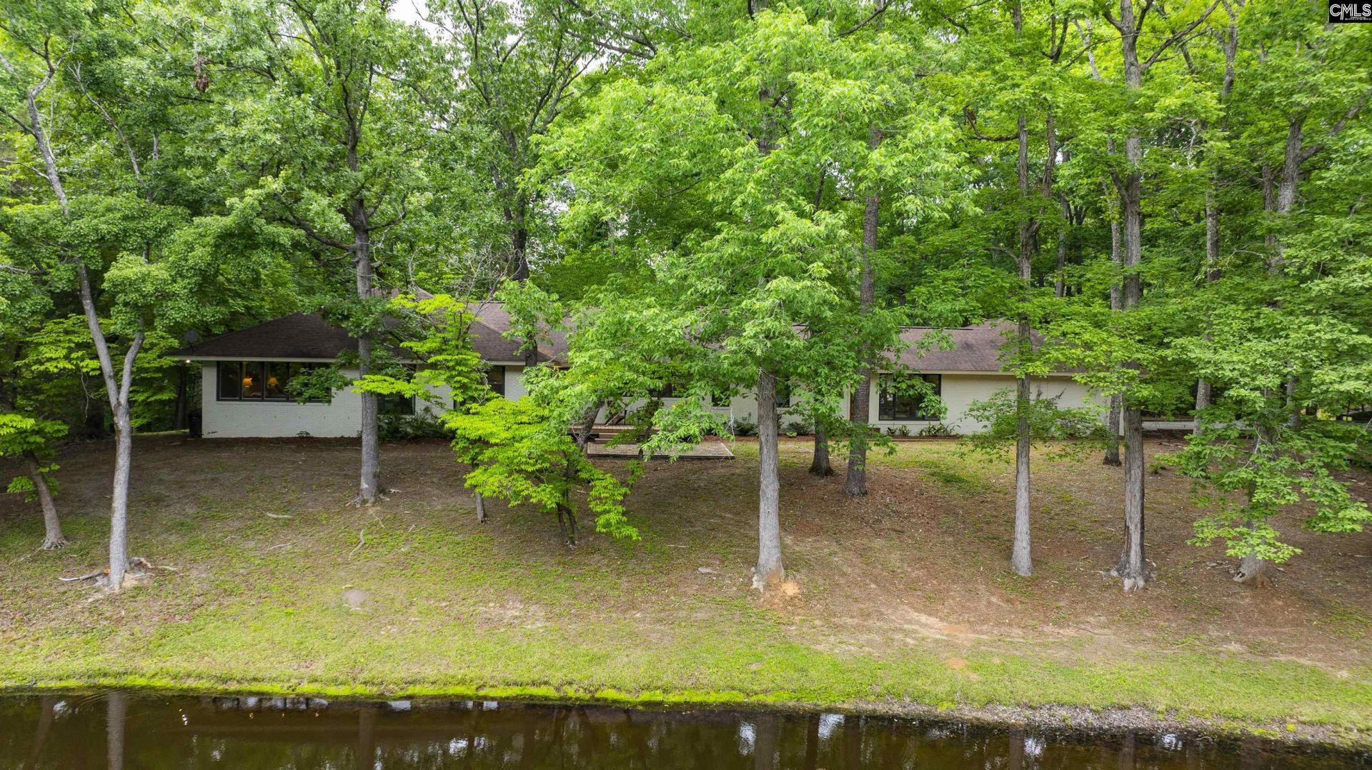 150 Four Foxes Lane  Photo 8