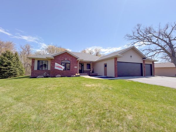 1804 Aspen Drive , Detroit Lakes, MN 56501