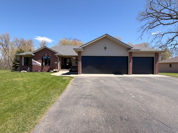 1804 Aspen Drive, Detroit Lakes, MN 56501