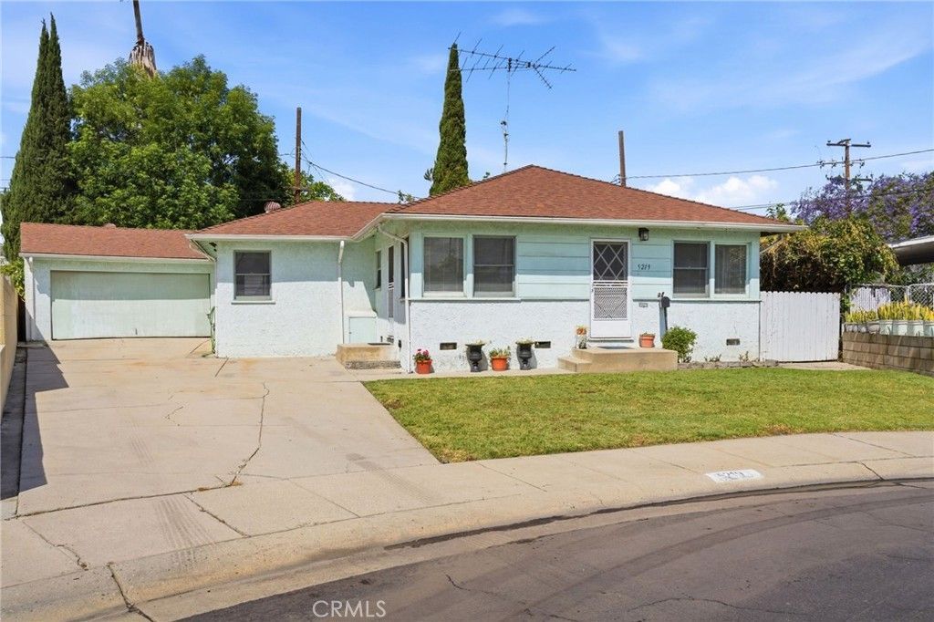 5219 Gundry Avenue, Long Beach, CA 90805 Main Photo