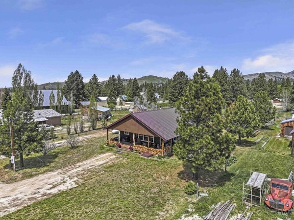 70 E Prairie Road, Prairie, ID 83647