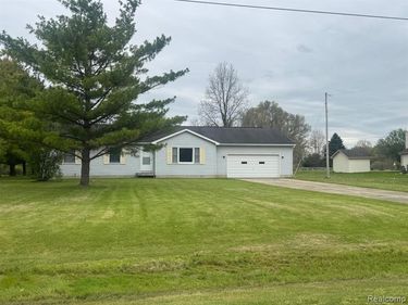 10056 Carlee June Drive, Hartland Twp, MI 48430