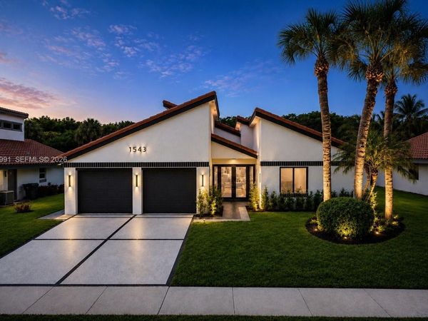 1543 SW 1st Ave, Boca Raton, FL 33432