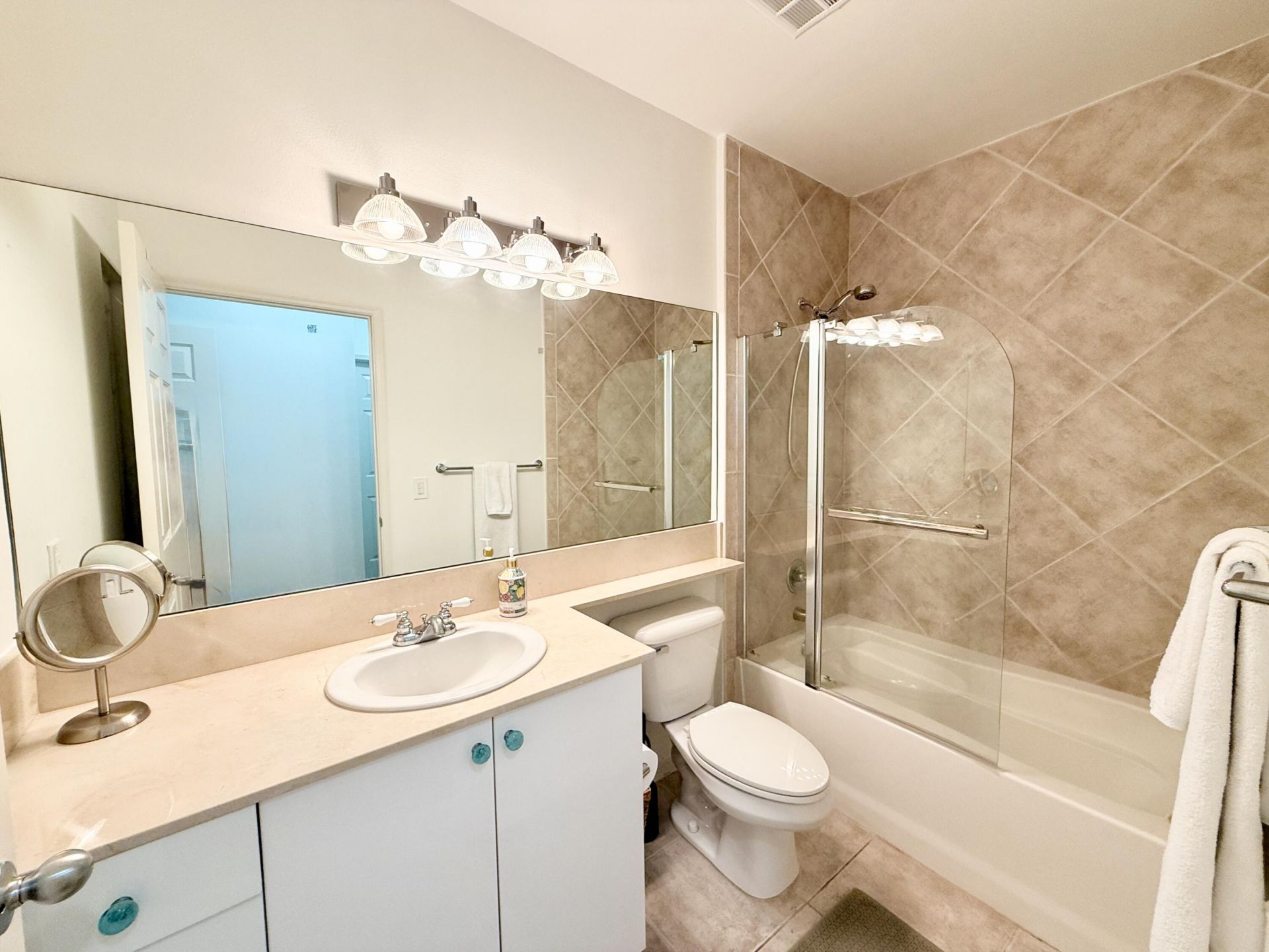 804 E Windward Way, Unit Ph15, Lantana, FL 33462 Photo