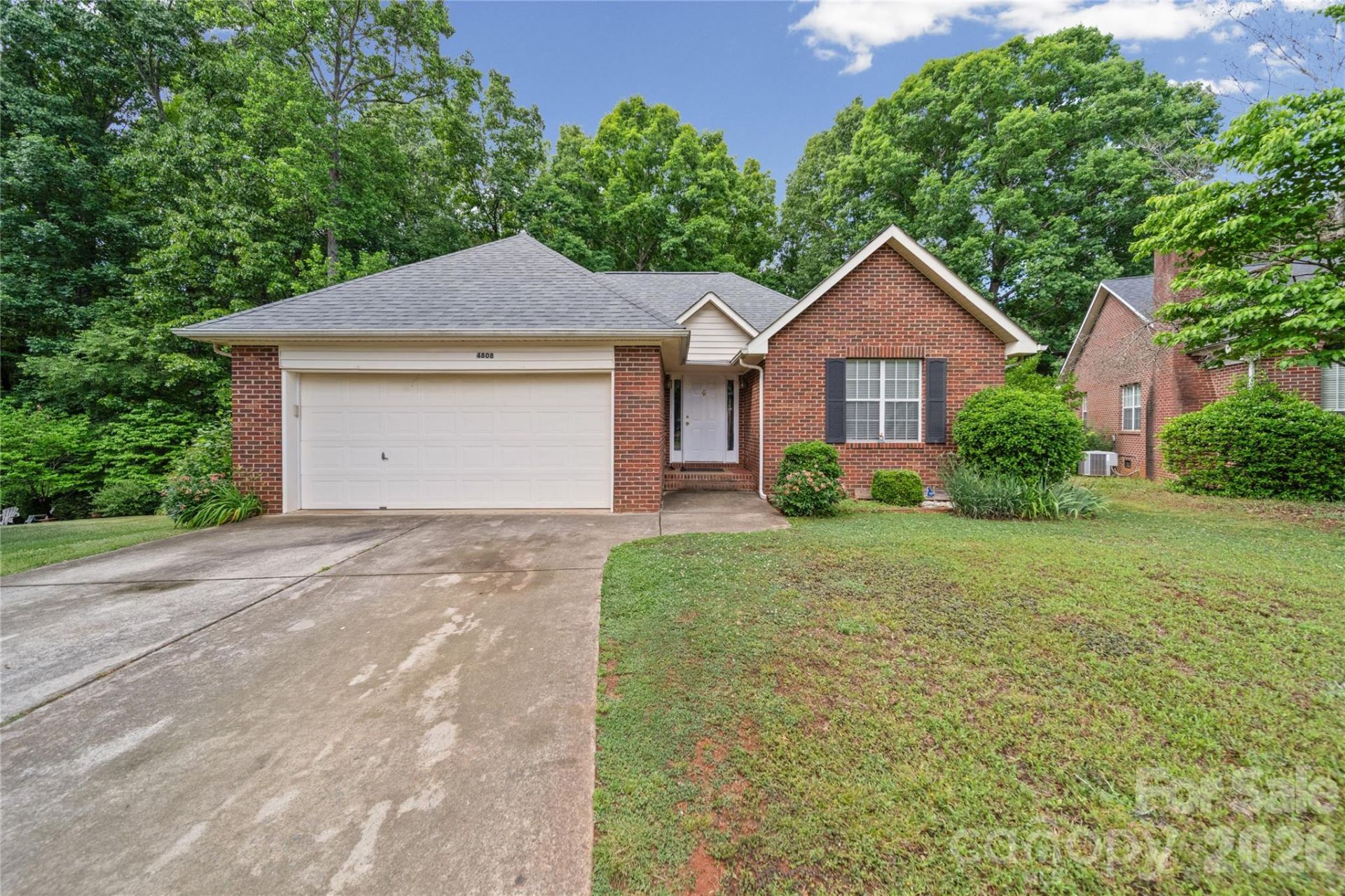4808 Liska Court, Charlotte, NC 28227 Main Photo