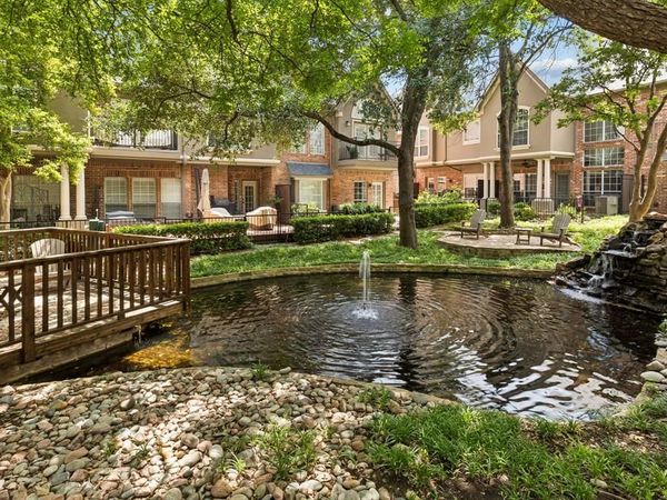 4147 Towne Green Circle, Addison, TX 75001