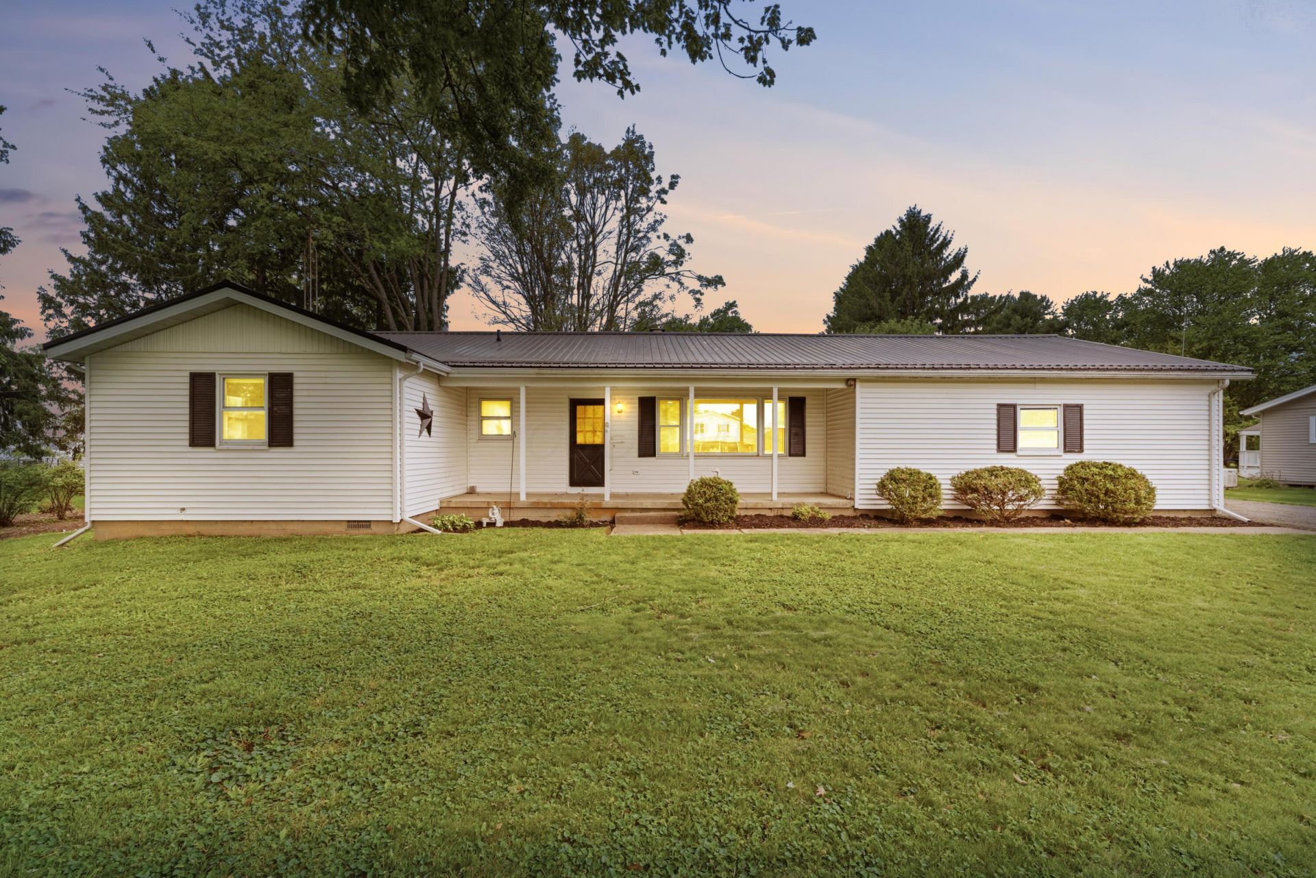 262 Derby Downs Road, Newark, OH 43055 Main Photo