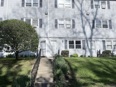 24 Pumpkin Hill, Unit 24, New Milford, CT 06776