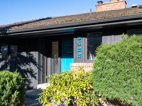 8422 N NORTHVIEW Rd, Spokane, WA 99208