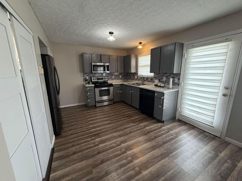 2976 Representation Terrace, Columbus, OH 43207 Photo 11