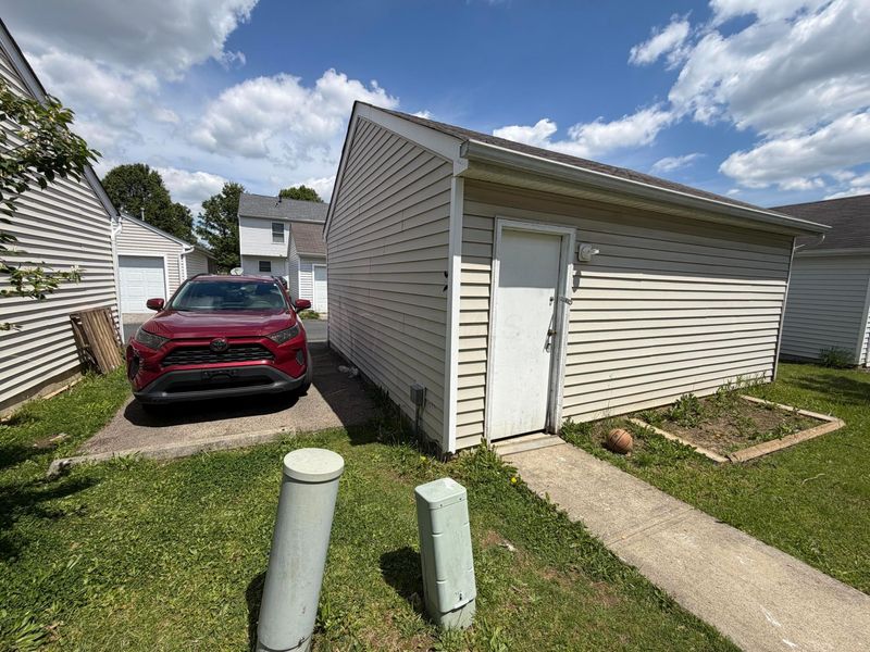 2976 Representation Terrace, Columbus, OH 43207 Photo 4