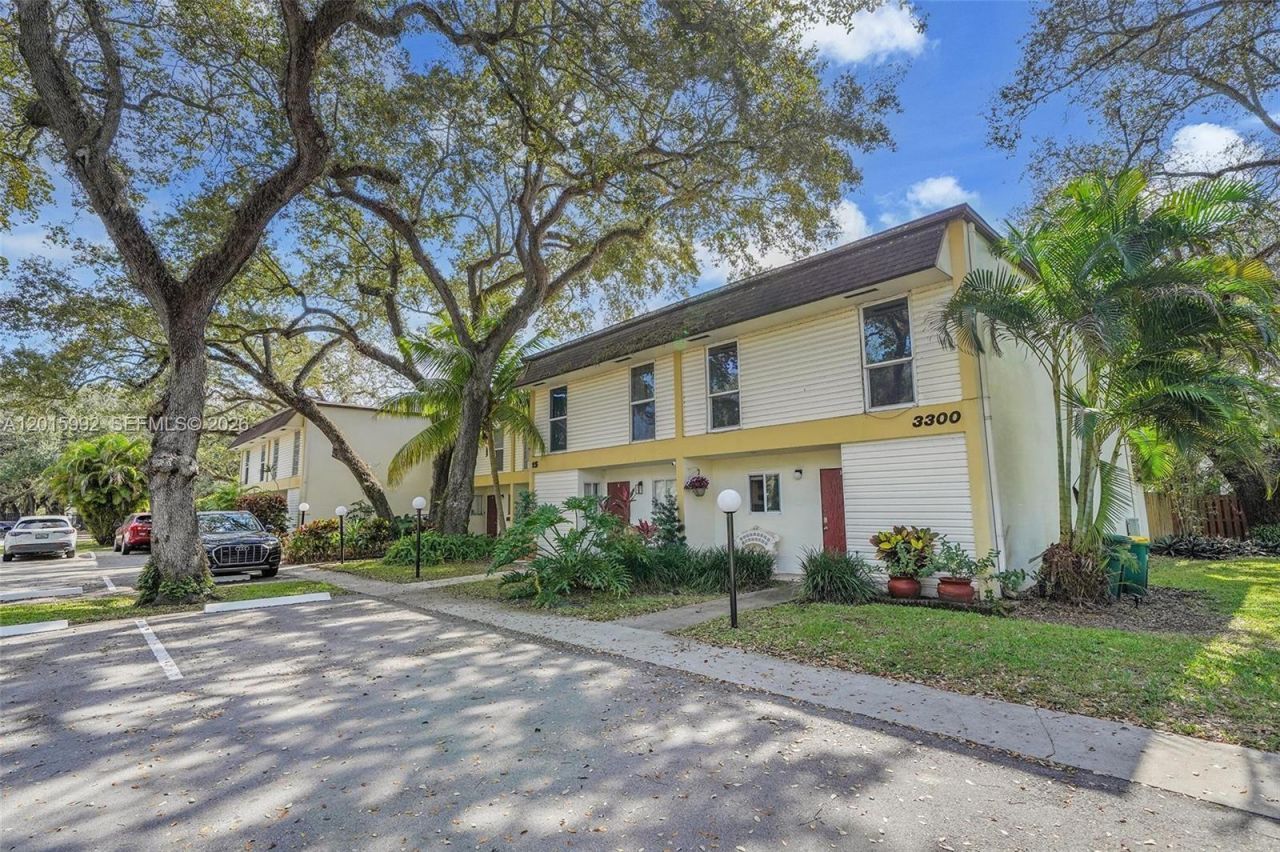 3300 Atlanta St, Unit 15F, Hollywood, FL 33021 Photo