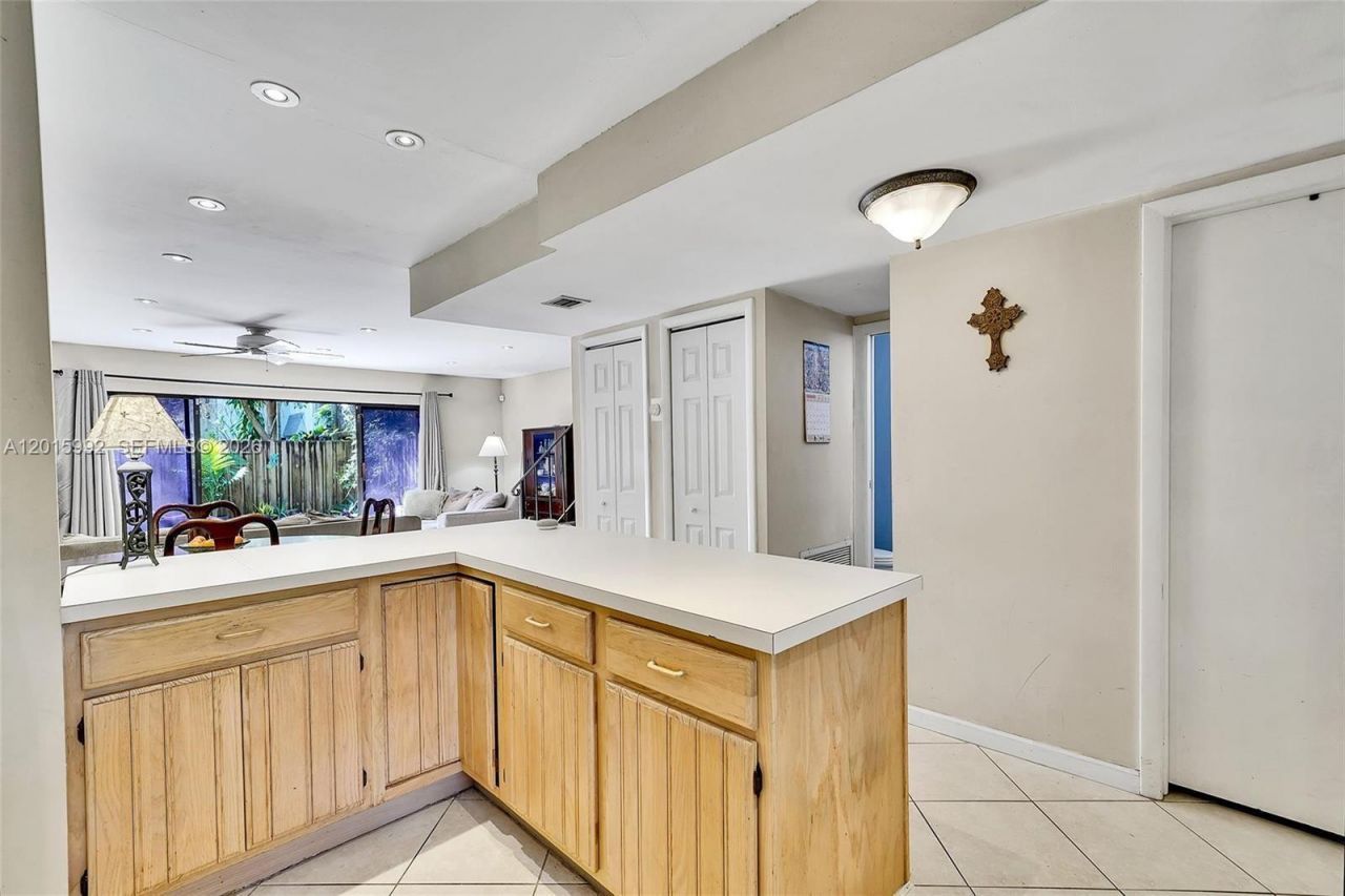3300 Atlanta St, Unit 15F, Hollywood, FL 33021 Photo