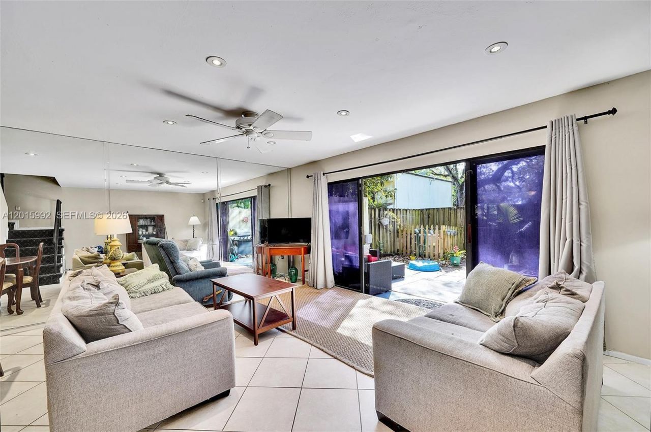 3300 Atlanta St, Unit 15F, Hollywood, FL 33021 Photo