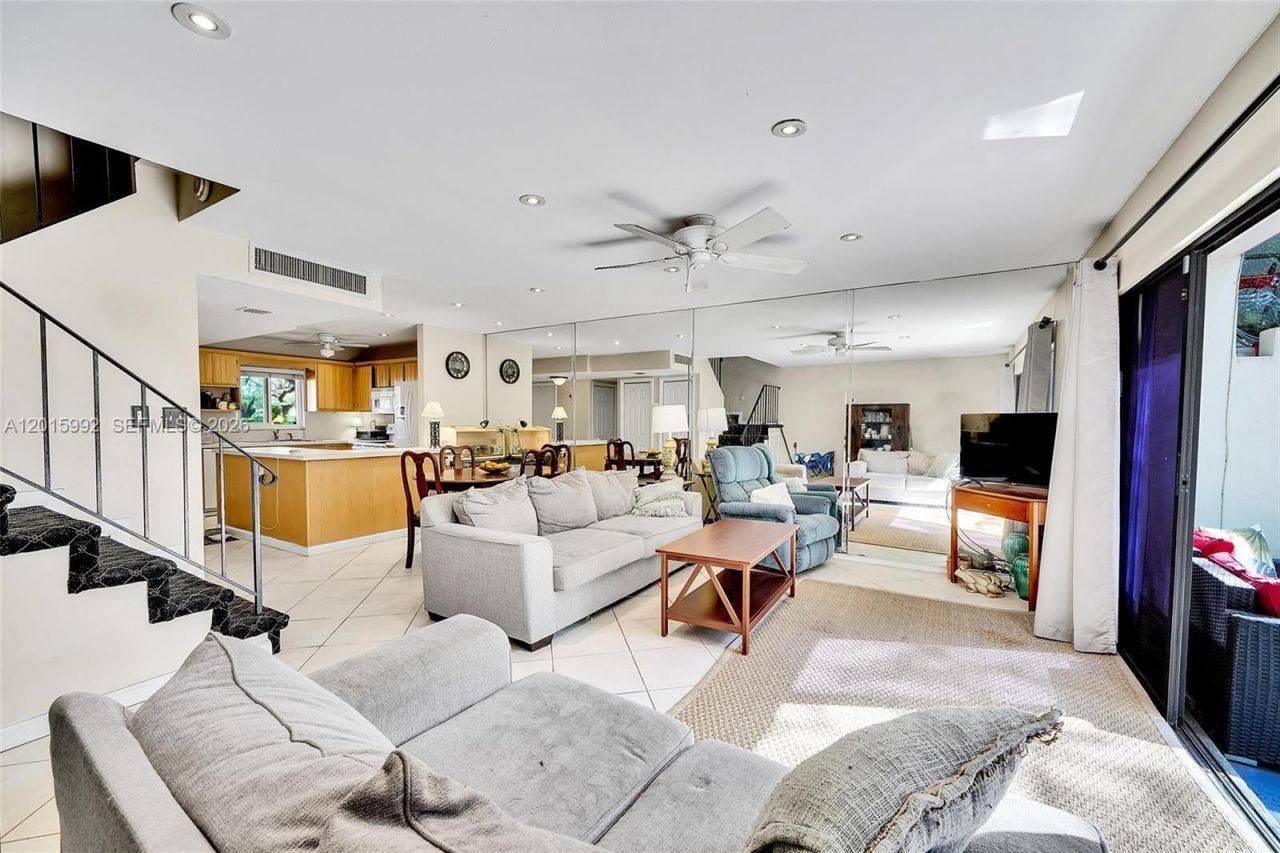 3300 Atlanta St, Unit 15F, Hollywood, FL 33021 Photo