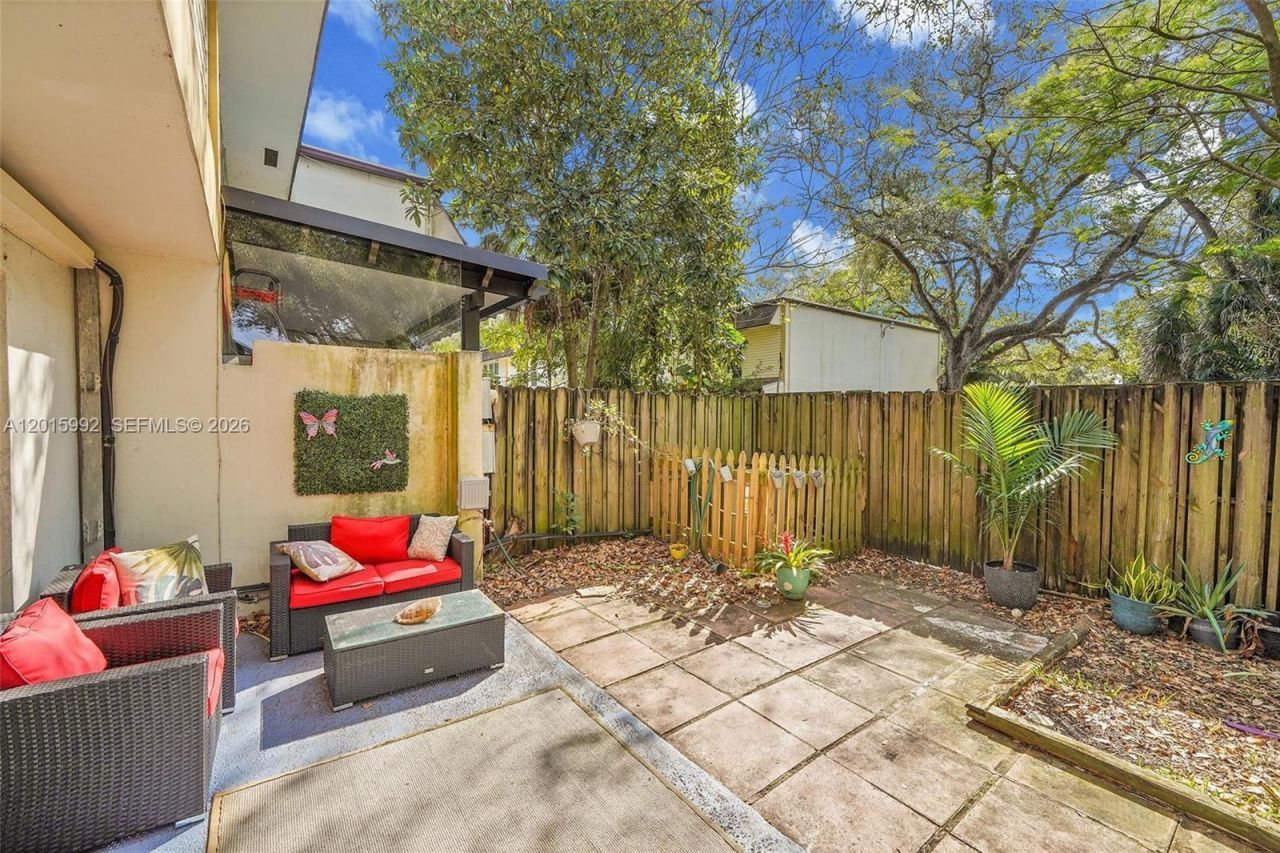 3300 Atlanta St, Unit 15F, Hollywood, FL 33021 Photo