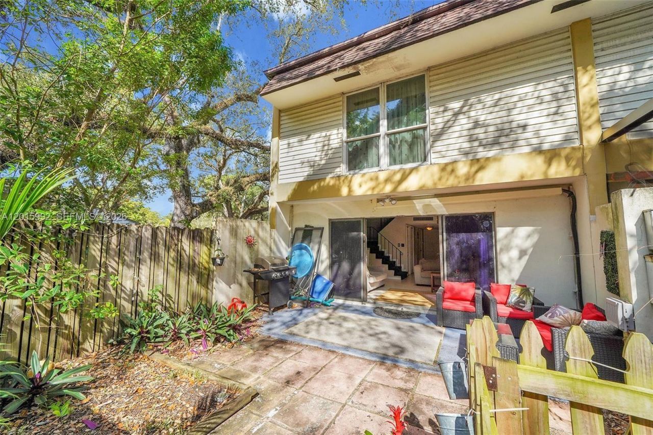 3300 Atlanta St, Unit 15F, Hollywood, FL 33021 Photo