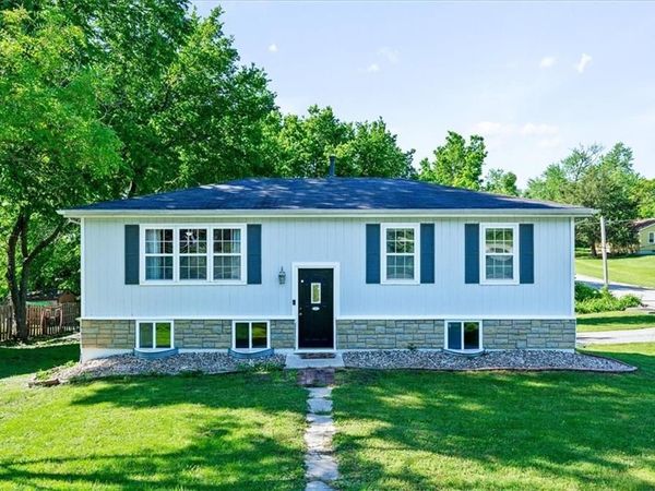 13647 Lawrence Avenue, Bonner Springs, KS 66012