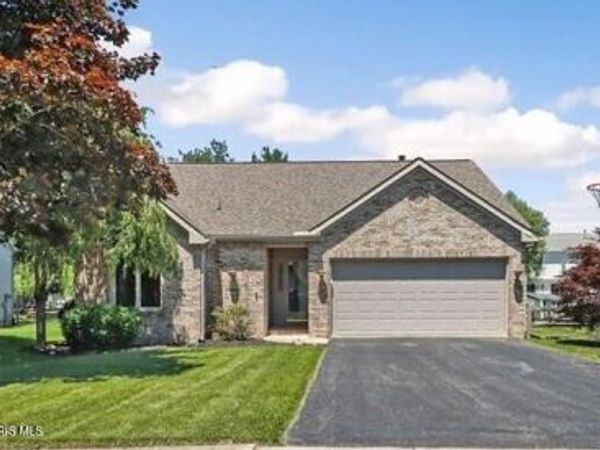 7262 Twin Lakes Road, Perrysburg, OH 43551
