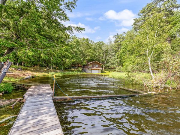 5717 W Pleasant Hill Road, Free Soil, MI 49411