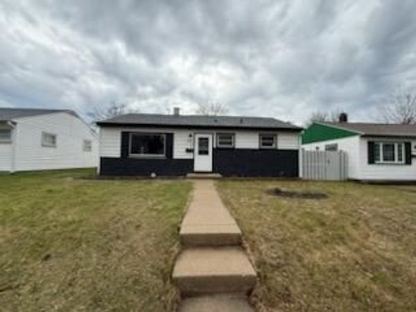 6725 W Verona Ct, Milwaukee, WI 53219