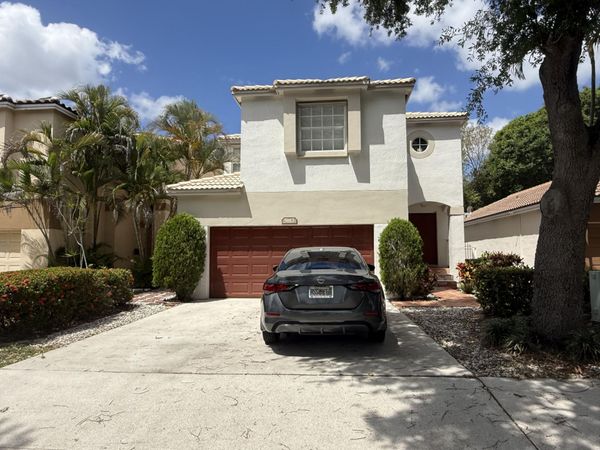 5813 Eagle Cay Lane, Coconut Creek, FL 33073
