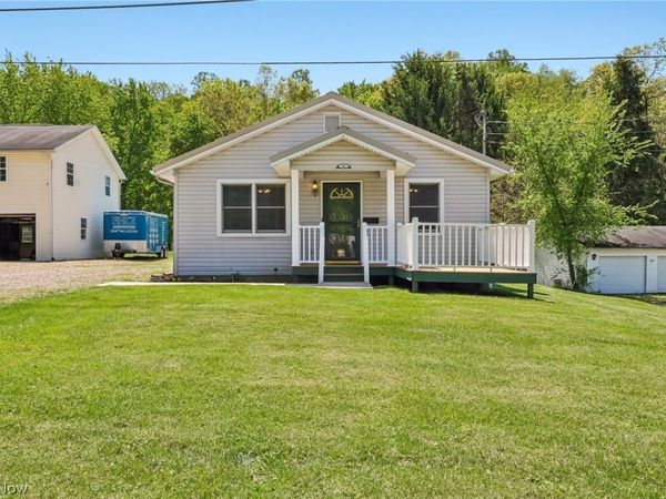 99 N 20th Street , Coshocton, OH 43812