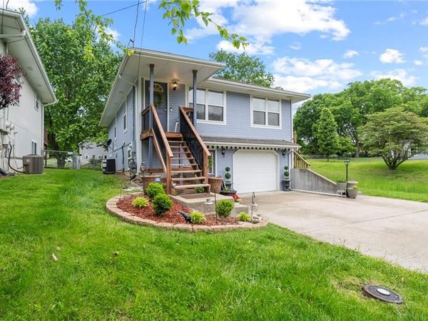 1028 Madison Street, Leavenworth, KS 66048