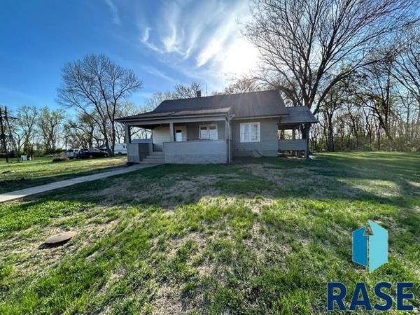 46235 W US HWY 18 Hwy, Davis, SD 57021