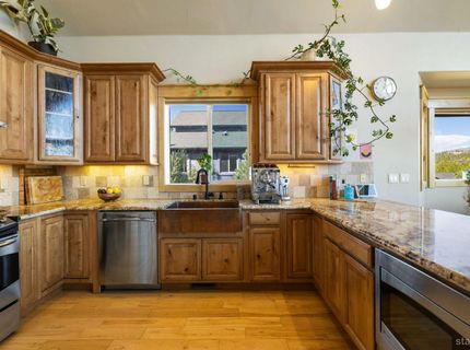 812 Elk Point Drive, South Lake Tahoe, CA 96150 Photo