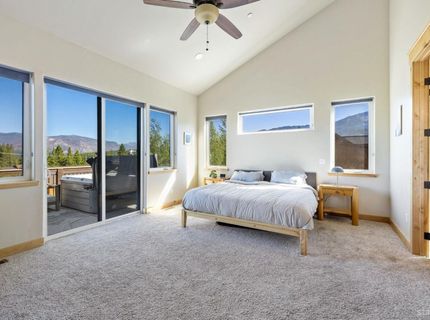 812 Elk Point Drive, South Lake Tahoe, CA 96150 Photo