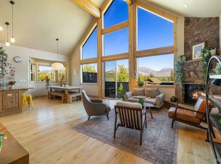 812 Elk Point Drive, South Lake Tahoe, CA 96150 Photo