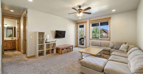 812 Elk Point Drive, South Lake Tahoe, CA 96150 Photo
