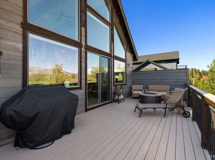 812 Elk Point Drive, South Lake Tahoe, CA 96150 Photo