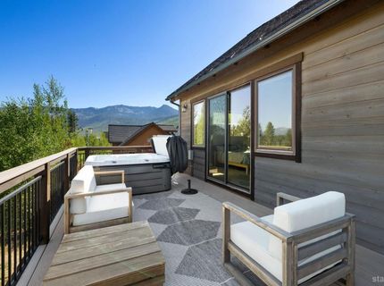 812 Elk Point Drive, South Lake Tahoe, CA 96150 Photo