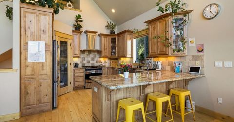 812 Elk Point Drive, South Lake Tahoe, CA 96150 Photo