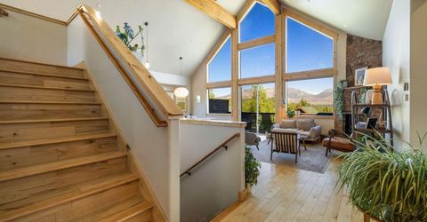 812 Elk Point Drive, South Lake Tahoe, CA 96150 Photo