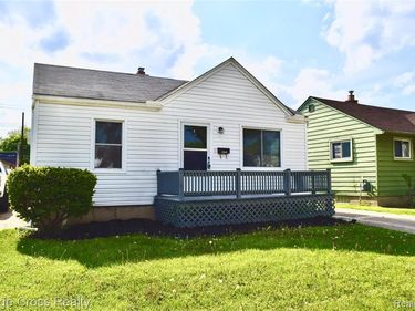 25515 Culver Street, St. Clair Shores, MI 48081