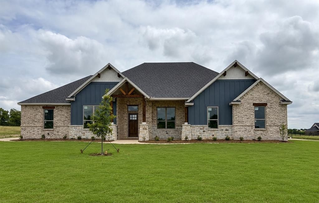 421 Paradise Ridge Drive, Waxahachie, TX 75167 Main Photo