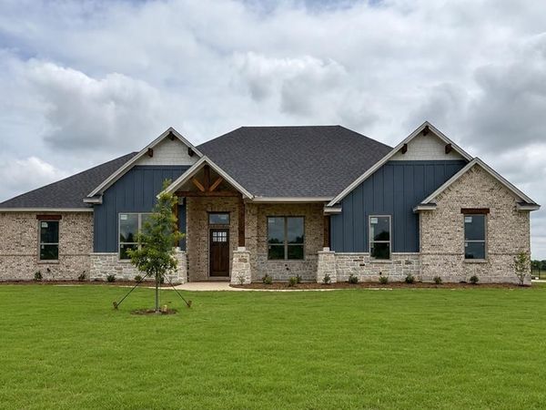 421 Paradise Ridge Drive, Waxahachie, TX 75167